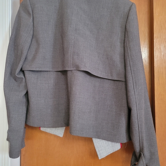 Jacket - Picture 4 of 6